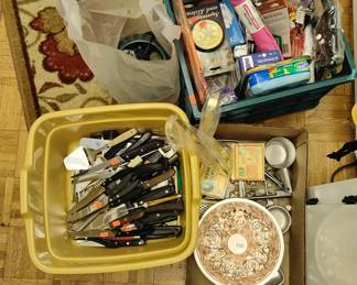 more free kitchen stuff and rug