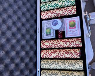 Large Case Poker Items