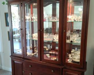 Lighted Hutch (STANLEY FURNITURE)