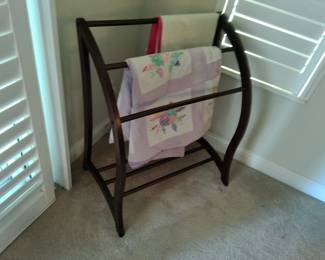 Wooden Quilt Rack
