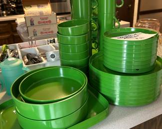Vtg green Oblique serveware ~
