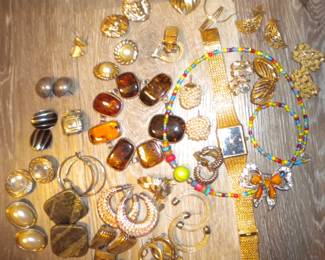 Ladies costume jewelry