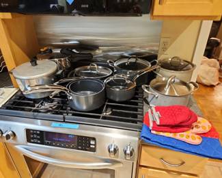 12Dec 08 2025 03 01pmFNhm