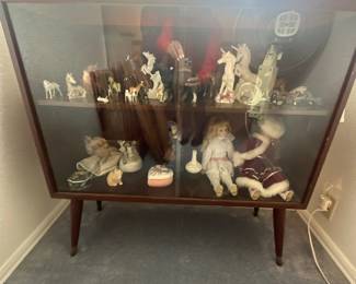 Display cabinet