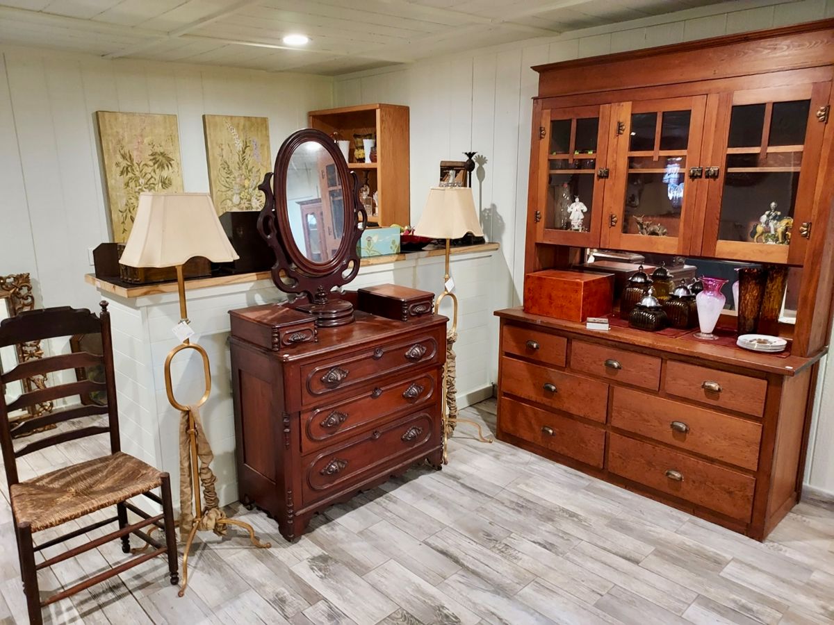 Antique Lincoln/Wishbone dresser & Antique cupboard