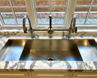 Waterworks Regulator Double Gooseneck Faucet