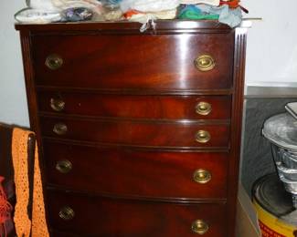 Vintage mahogany chest of drawers