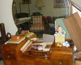 Matching Waterfall Dressing Table w/mirror
