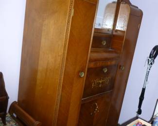 Matching Waterfall Wardrobe (couldn't get a good angle)