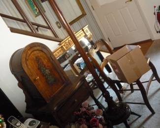 I tried to show the entire coat rack