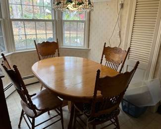 Oak set of chairs and table