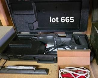 Black & Decker professional reciprocating saw and electric pencil engraver