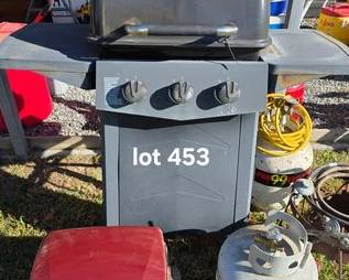 Outdoor grills and propane tanks