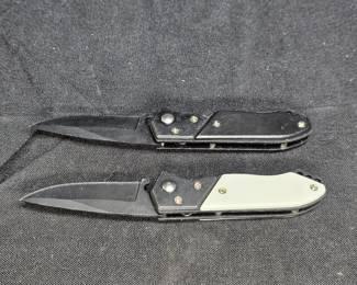 2 Harley Davidson Collectible Folding Auto Knives