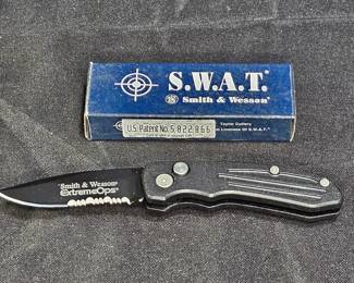 Smith & Wesson SWAT SW40BS Extreme Ops Auto Knife