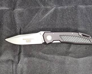 Discontinued Uzi Defender Thumb Assist Knife
