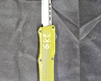 Cobratec Large CKT-1 Green OTF Auto Knife