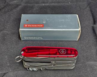Victorinox 53504 Swiss Champ XLT Multi-tool