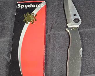 Spyderco Endura C10P Manual Folding Knife