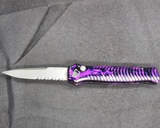 Plum Piranha USA Mini Guard Folding Automatic