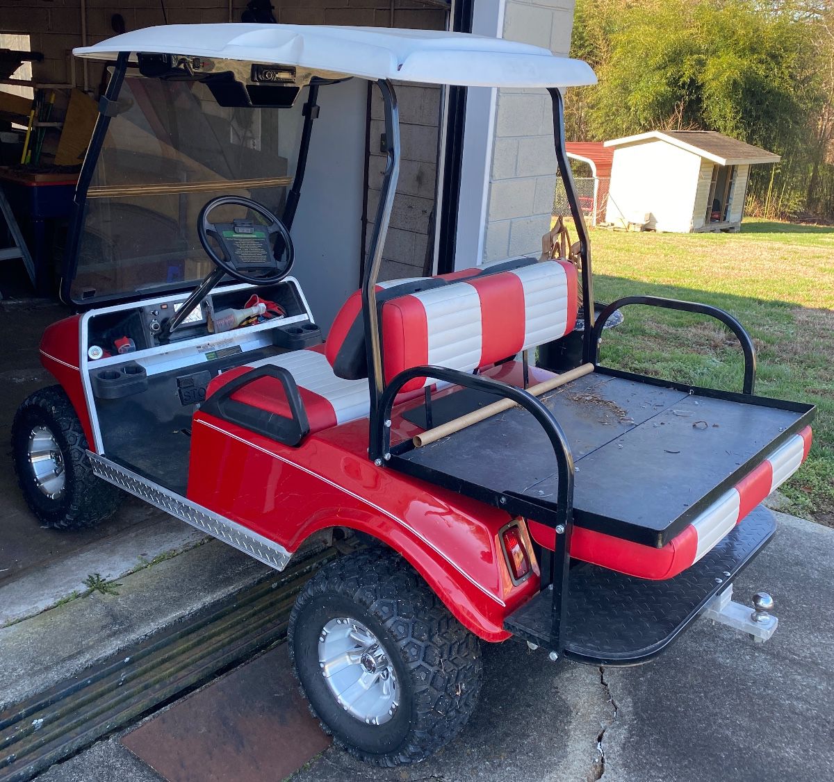 Club Car Golf Cart (Needs New Batteries)