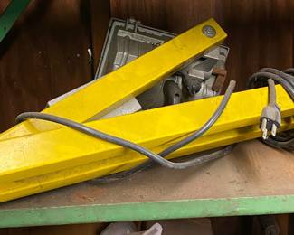 Shop Extension Light