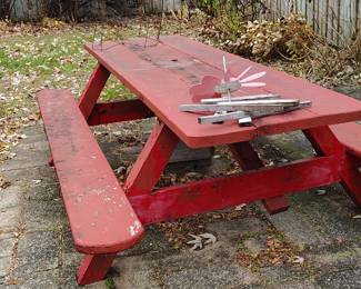 Picnic Table 