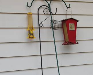 Bird Feeders 