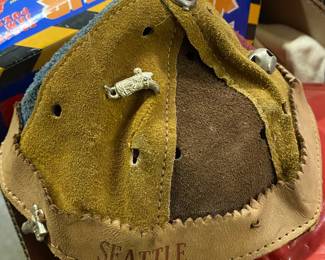 Vintage Seattle Souvenir Beanie