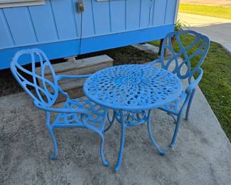 Patio set with 2 chairs