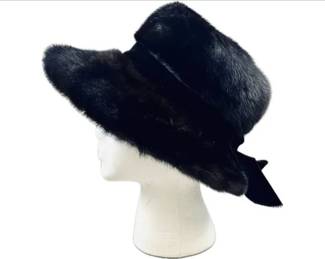 Vintage Ranch Mink Brimmed Hat & Hat Box