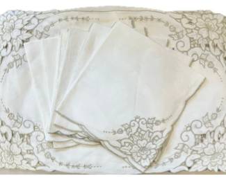 Madeira Fine Quality Linen Placemats & Dinner Napkins