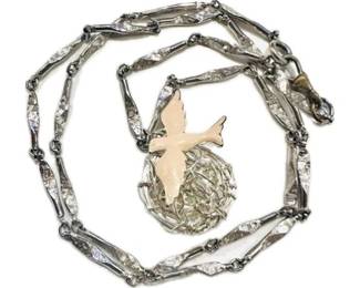 Silver Tone Link Necklace With Bird & Nest Pendant