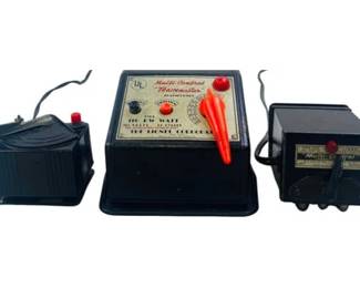 Lionel Transformers: Mulit-volt Type 1026 RW 120 Watt Transformer Multi-control Type 1041 Transformer