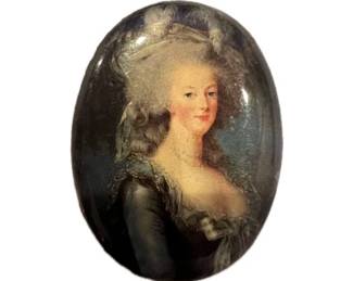 Vintage Brooch Depicting Marie Antoinette