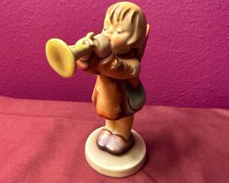 Hummel-Trumpeter #97.                         1 of 2