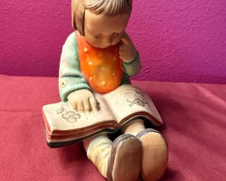 Hummel-Book Worm #14