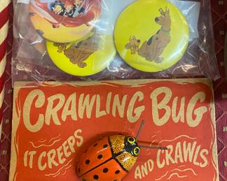 Vintage Tin Litho Crawling Bug Toy on Card/Jetson and Scooby Doo Pinback Buttons