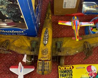 Early Marx Wind-up Tin Litho Bomber