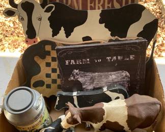 Assorted Cow/Bull Decor