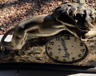 Deluxe Clock Metal Lion Clock