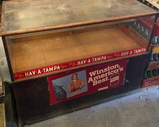 Hav-A Tampa Country Store Display (Four Footer)