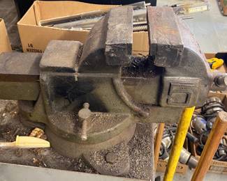Large Bench Vise