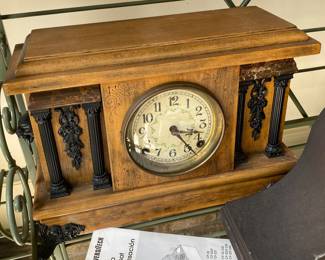 Mantle Clock