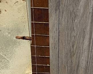 Old Banjo