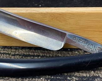 Piedmont Straight Razor