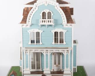 Lot 333 Victorian Style Dollhouse