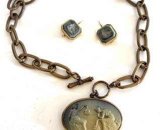 Lot 46 Cameo and Itaglio Earrings