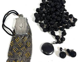 Lot 105 Whiting and Davis Bag and Praying Beads