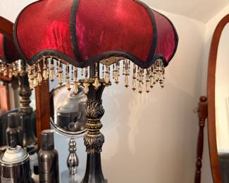 Dale Tiffany Style Beaded Ruby Table Lamp